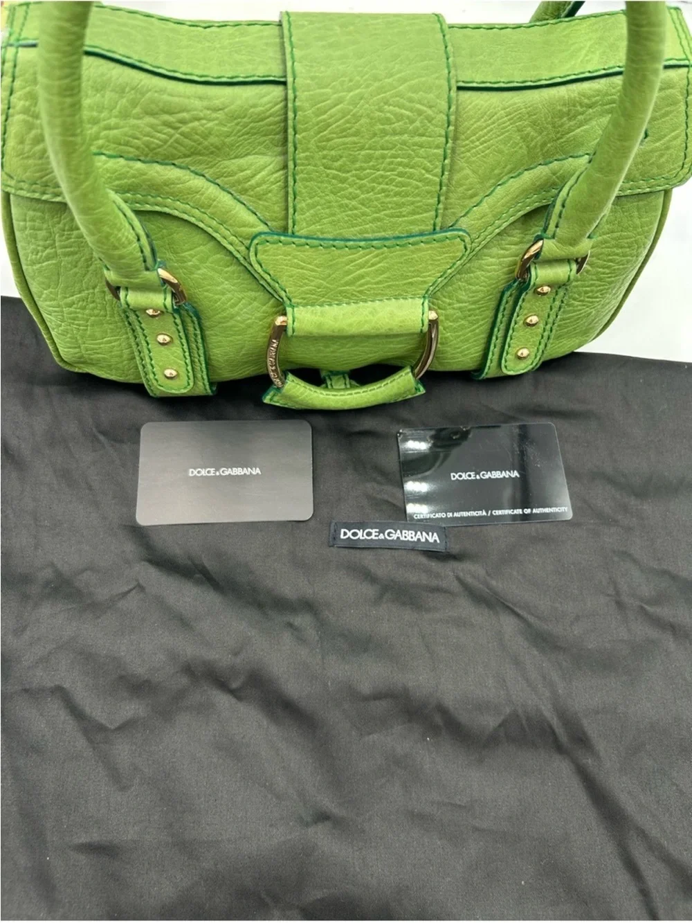 Women’s vintage dolce & Gabbana grainy, leather satchel in neon green made Italy